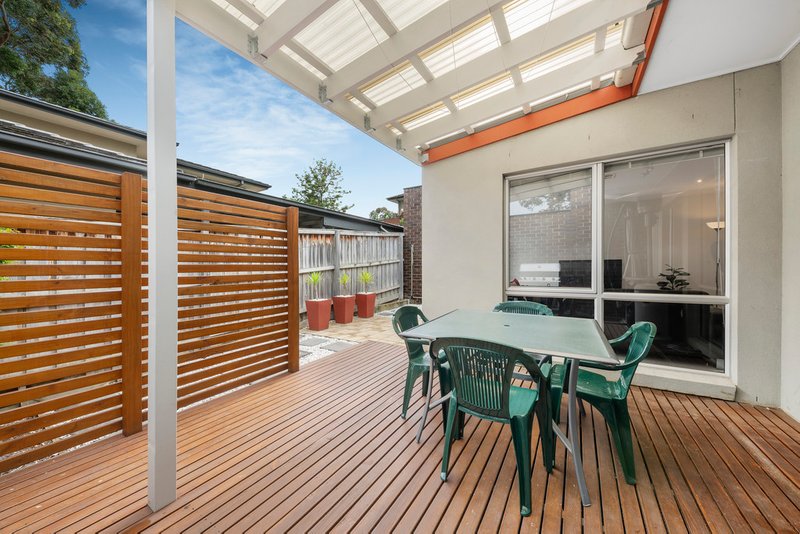 Photo - 160 Ernest Jones Drive, Macleod VIC 3085 - Image 9