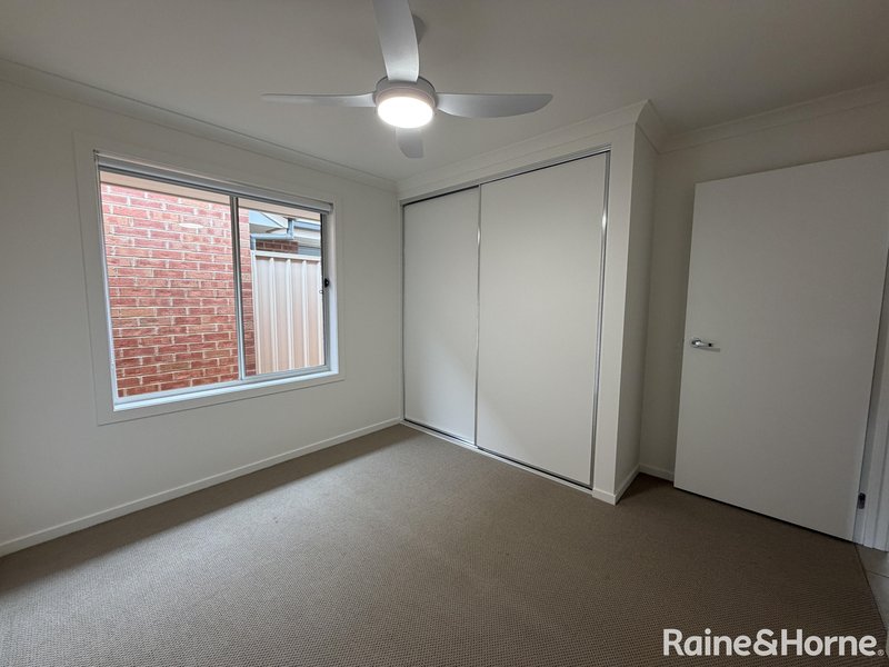 Photo - 160 Francesca Boulevard, Munno Para West SA 5115 - Image 5