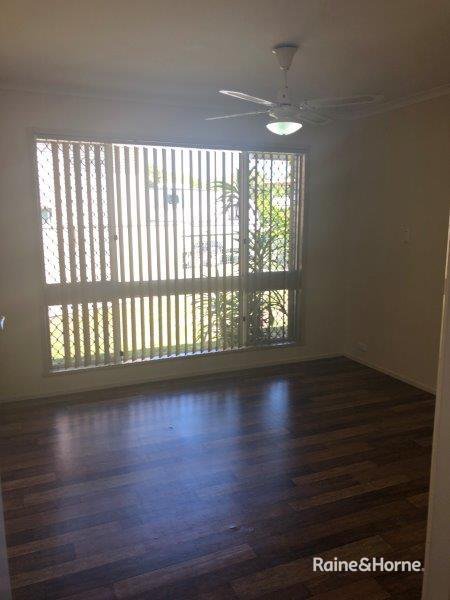 Photo - 160 Long Street, Point Vernon QLD 4655 - Image 7