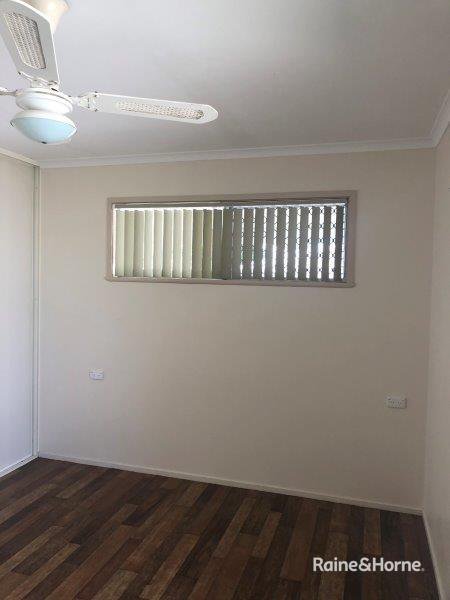 Photo - 160 Long Street, Point Vernon QLD 4655 - Image 8