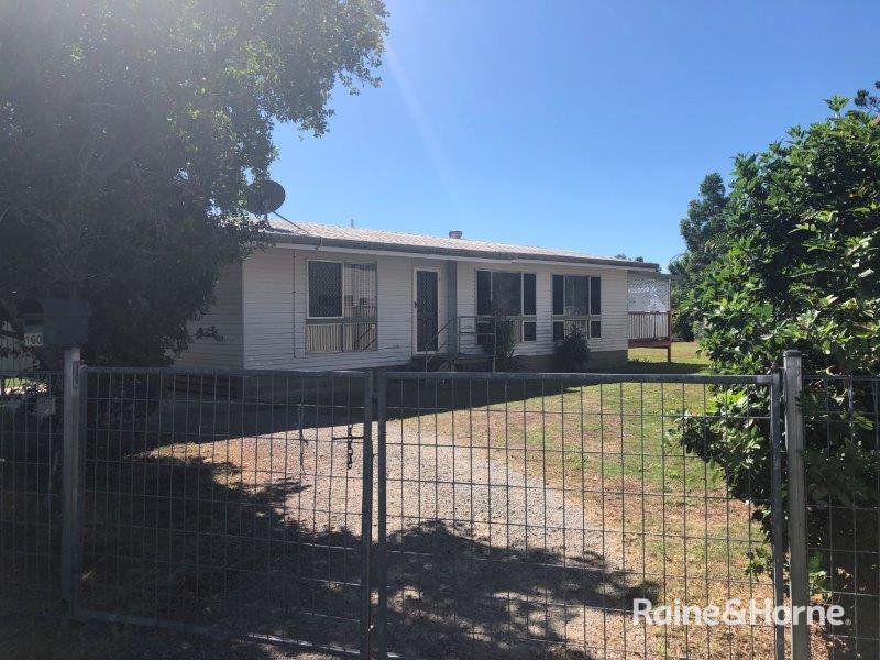 Photo - 160 Long Street, Point Vernon QLD 4655 - Image 13