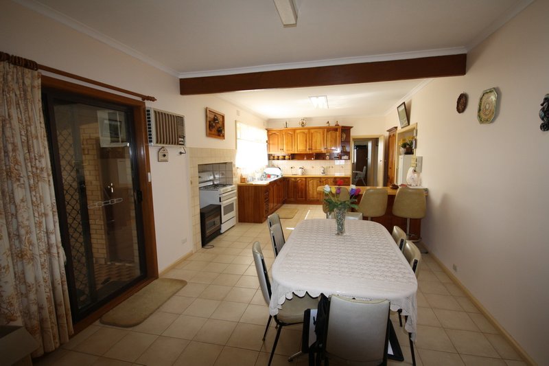 Photo - 160 Mockler Road, Echuca West VIC 3564 - Image 5