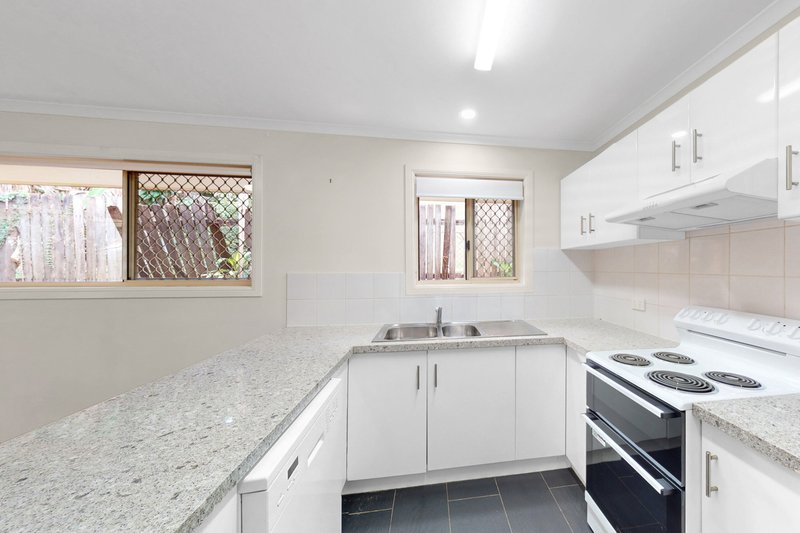 Photo - 1/60 Rialto Street, Coorparoo QLD 4151 - Image 3