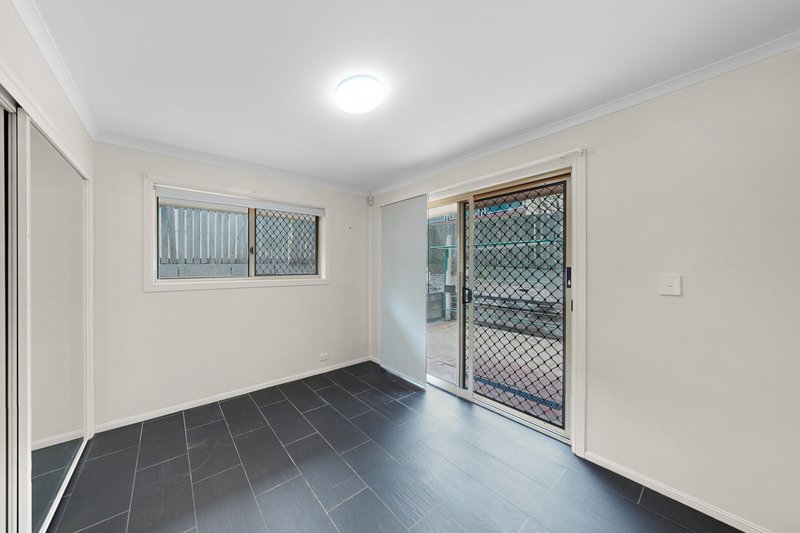 Photo - 1/60 Rialto Street, Coorparoo QLD 4151 - Image 10