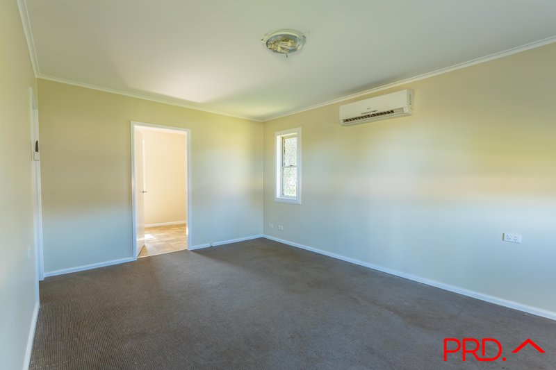 Photo - 160 Robert Street, Tamworth NSW 2340 - Image 4