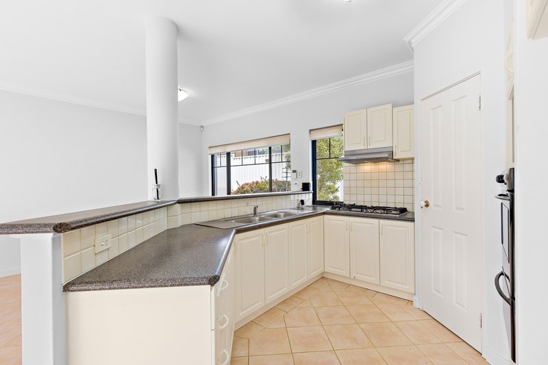 Photo - 1/60 Sandgate Street, South Perth WA 6151 - Image 4