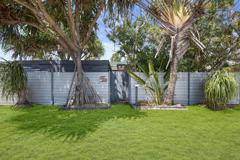 Photo - 1/60 Third Avenue, Palm Beach QLD 4221 - Image 4