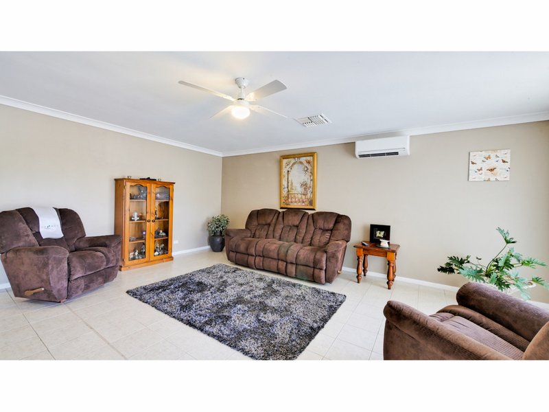 Photo - 160 Wingewarra Street, Dubbo NSW 2830 - Image 2