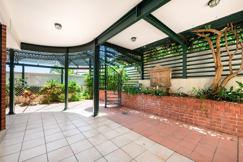 Photo - 160 Wynnum Road, Norman Park QLD 4170 - Image 10