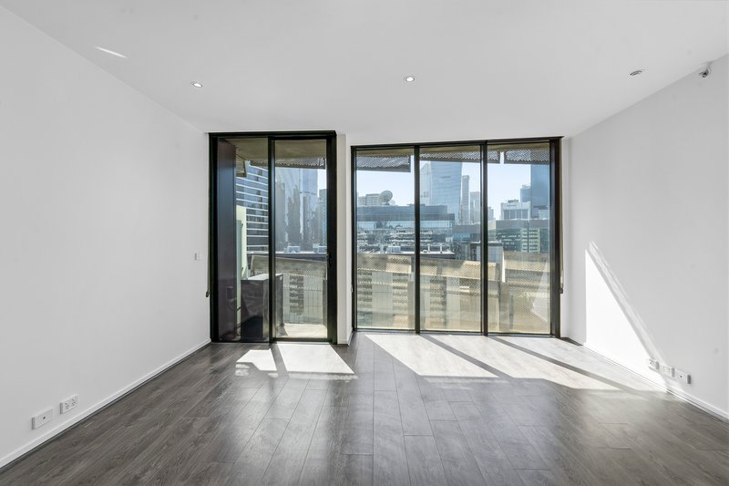 Photo - 1600/8 Waterview Walk, Docklands VIC 3008 - Image 2