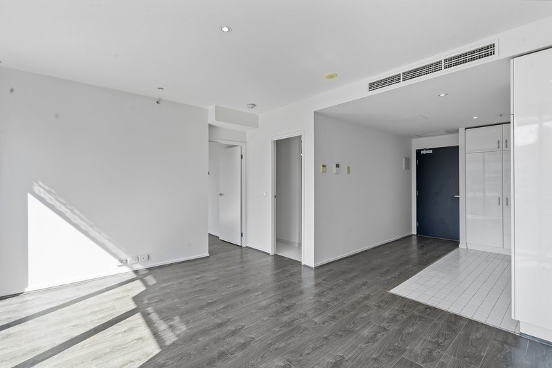 Photo - 1600/8 Waterview Walk, Docklands VIC 3008 - Image 6