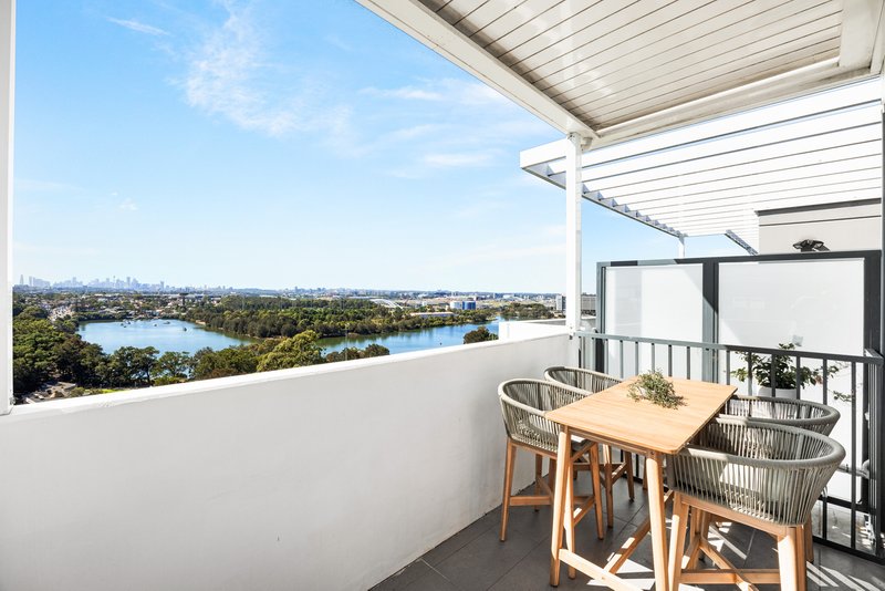 Photo - 1601/10 Gertrude Street, Wolli Creek NSW 2205 - Image 2