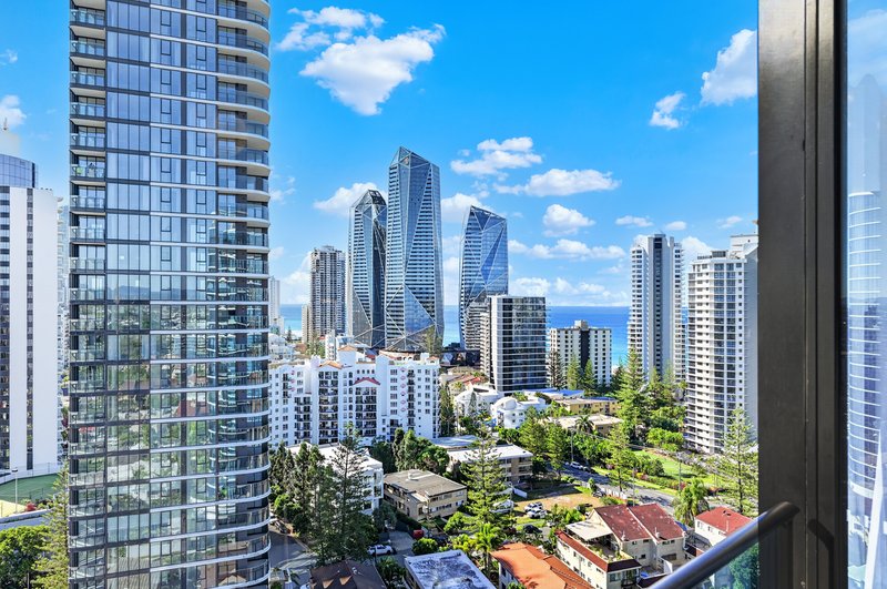 Photo - 1601/28-30 Second Avenue, Broadbeach QLD 4218 - Image 11