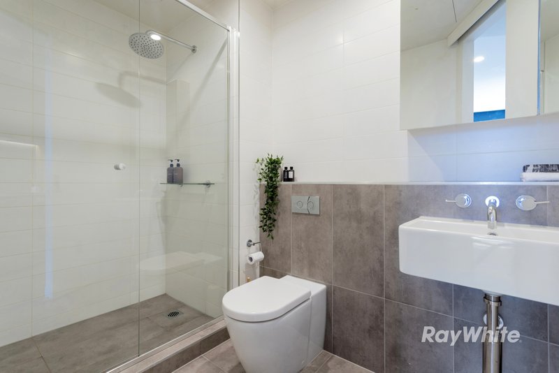 Photo - 1601/28 Bouverie Street, Carlton VIC 3053 - Image 6