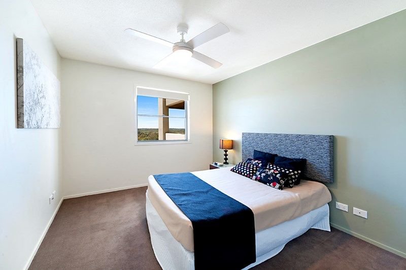 Photo - 1602/111 Lindfield Road, Helensvale QLD 4212 - Image 9