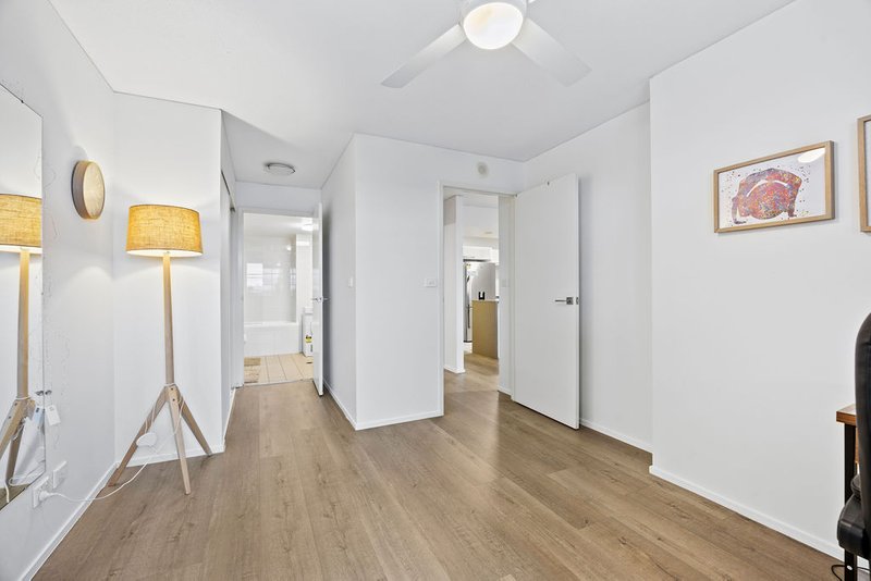 Photo - 1602/111 Lindfield Road, Helensvale QLD 4212 - Image 12