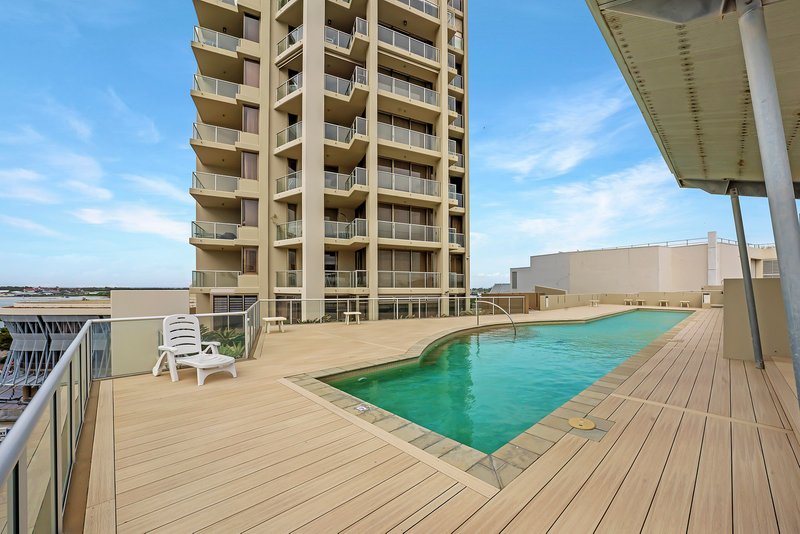 Photo - 1602/50 Marine Parade, Southport QLD 4215 - Image 21