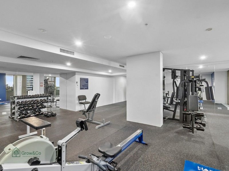 Photo - 1602/50 Marine Parade, Southport QLD 4215 - Image 28