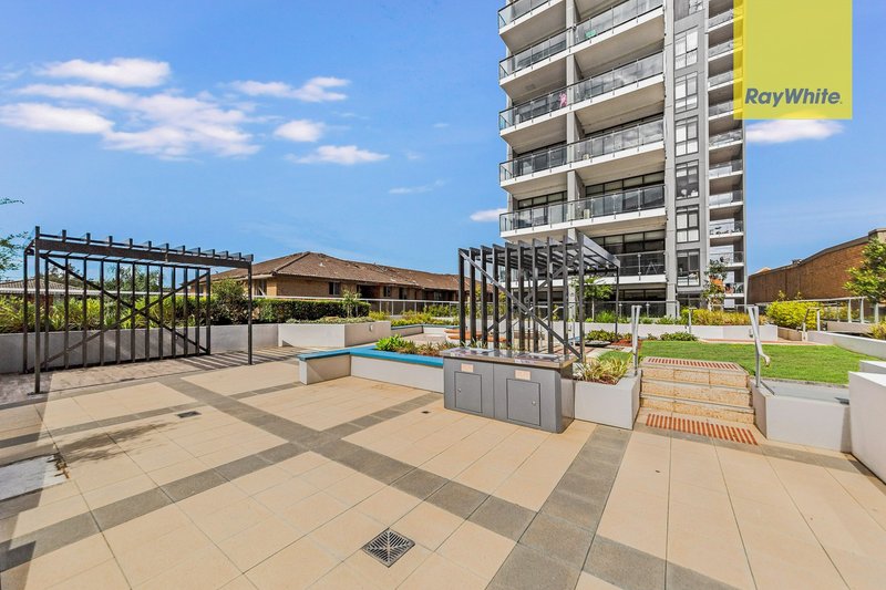 Photo - 1603/22 Parkes Street, Harris Park NSW 2150 - Image 8