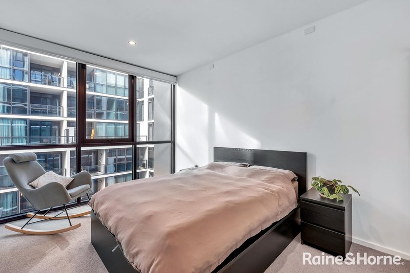 Photo - 1603/68 Elizabeth Street, Adelaide SA 5000 - Image 4