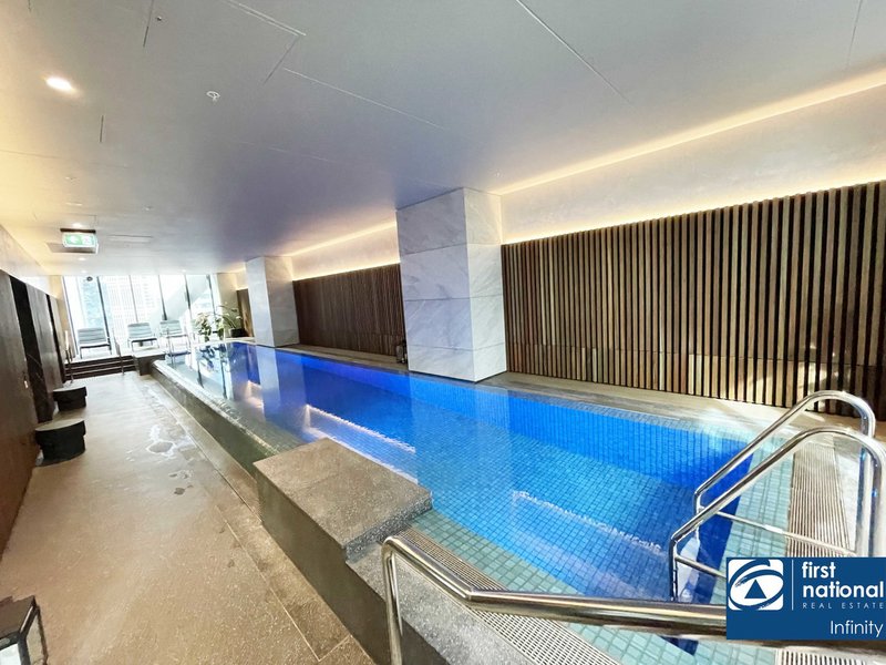 Photo - 1605/318 Queen Street, Melbourne VIC 3000 - Image 7
