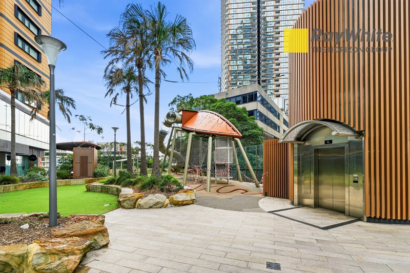 Photo - 1605/500 Pacific Highway, St Leonards NSW 2065 - Image 23
