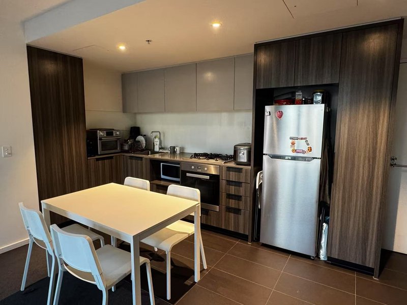 Photo - 1605E/888 Collins Street, Docklands VIC 3008 - Image 3