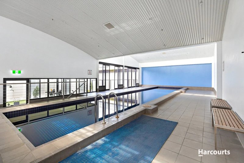 Photo - 1606/250 Elizabeth Street, Melbourne VIC 3000 - Image 8