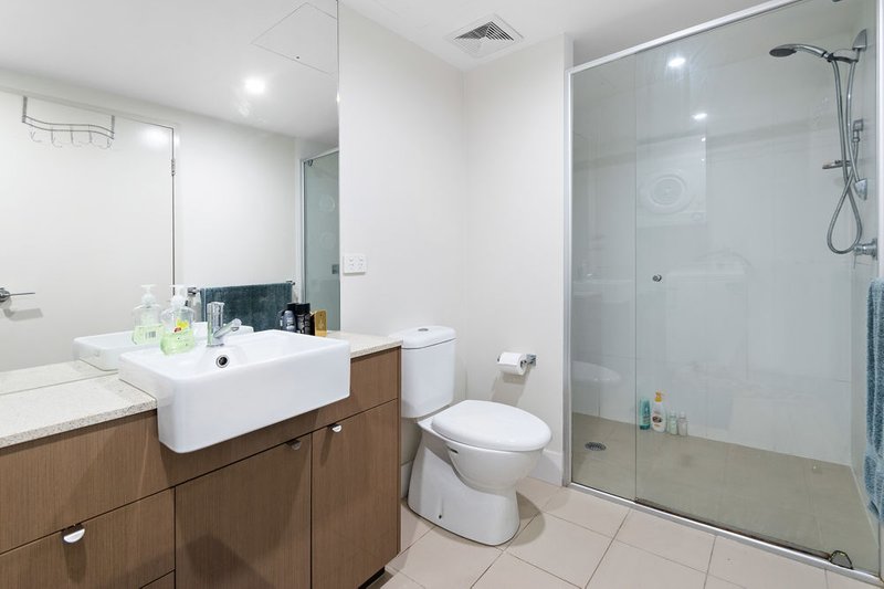 Photo - 1606/67 Linton Street, Kangaroo Point QLD 4169 - Image 5