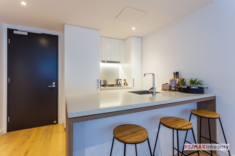 Photo - 1607/167 Alfred Street, Fortitude Valley QLD 4006 - Image 2