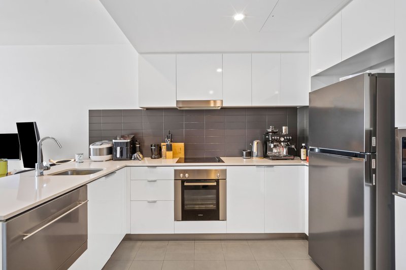 Photo - 1608/10 Trinity Street, Fortitude Valley QLD 4006 - Image 2