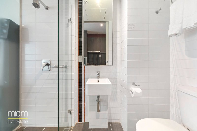 Photo - 1608/181 A’Beckett Street, Melbourne VIC 3000 - Image 7