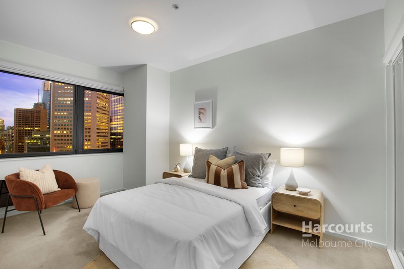 Photo - 1608/250 Elizabeth Street, Melbourne VIC 3000 - Image 4