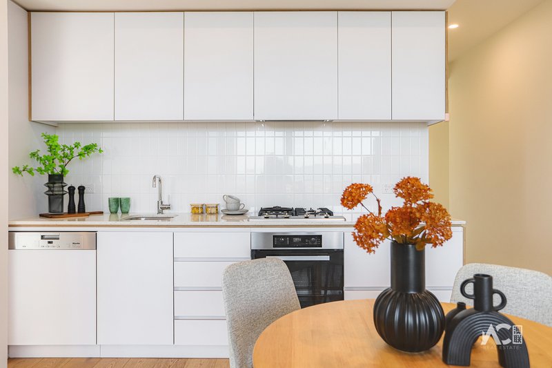Photo - 1608/29 Angas Street, Adelaide SA 5000 - Image 8