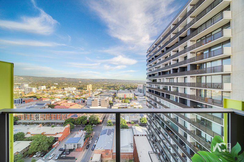 Photo - 1608/29 Angas Street, Adelaide SA 5000 - Image 11
