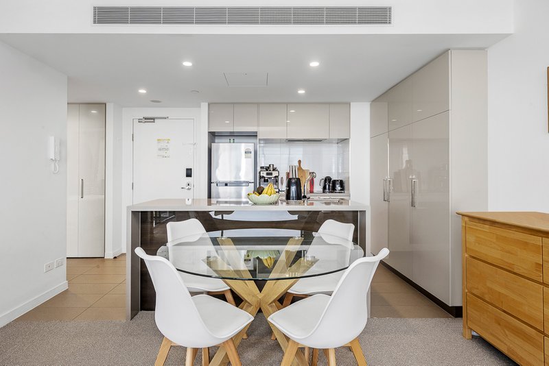 Photo - 1608/55 Railway Terrace, Milton QLD 4064 - Image 4
