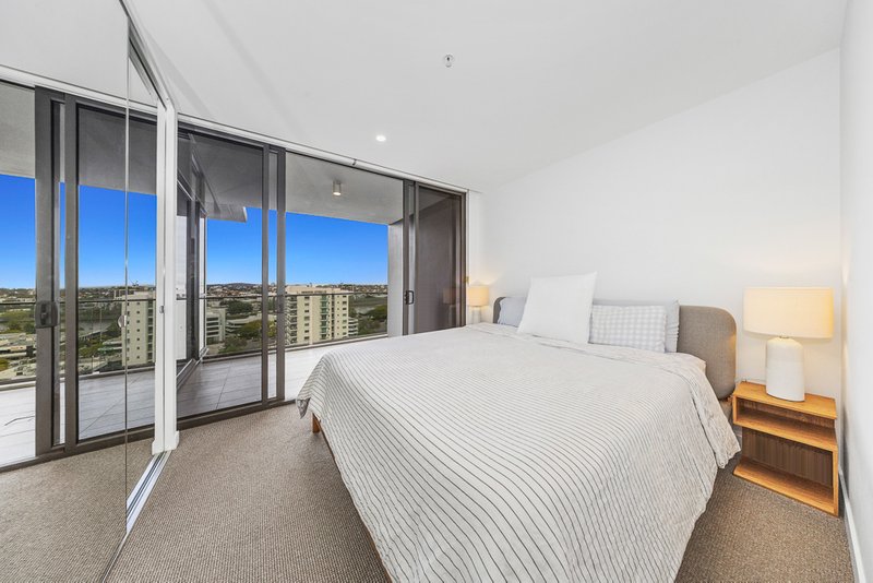 Photo - 1608/55 Railway Terrace, Milton QLD 4064 - Image 9