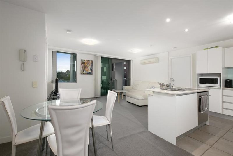 Photo - 1608/92 Quay Street, Brisbane City QLD 4000 - Image