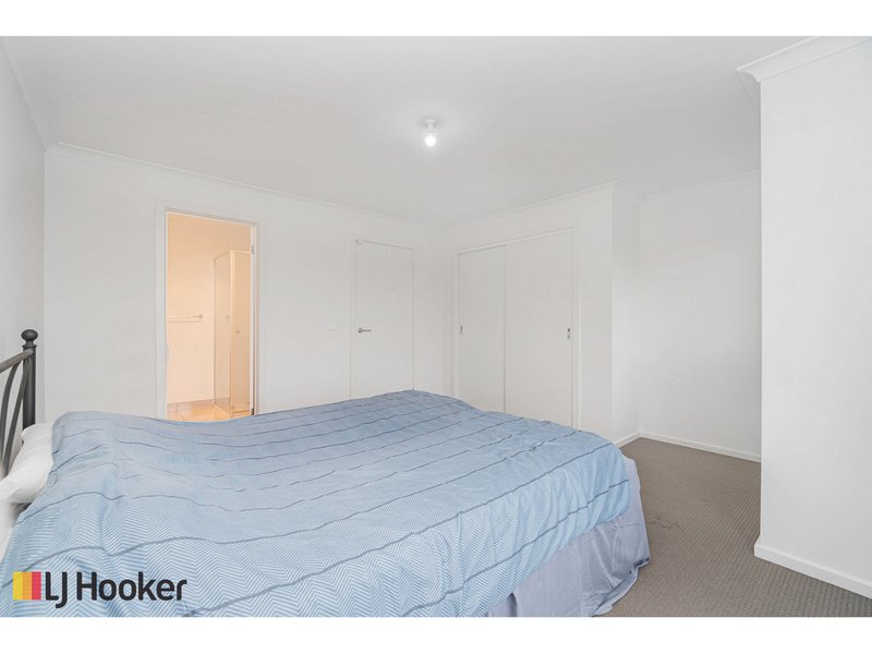 Photo - 16/1-11 Hyde Park Avenue, Craigieburn VIC 3064 - Image 6