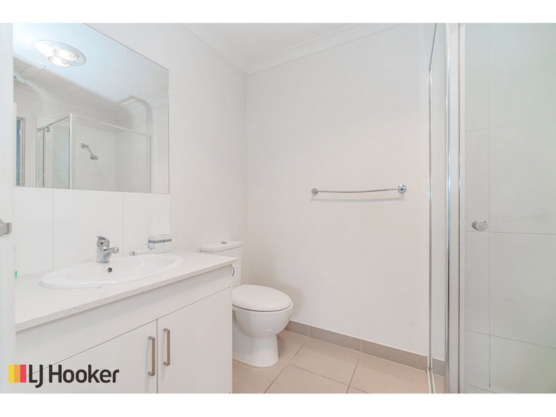 Photo - 16/1-11 Hyde Park Avenue, Craigieburn VIC 3064 - Image 9