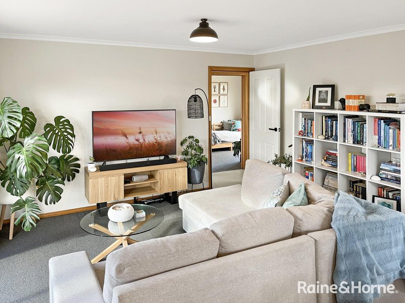 Photo - 1/61 Bass Street, Warrane TAS 7018 - Image 3