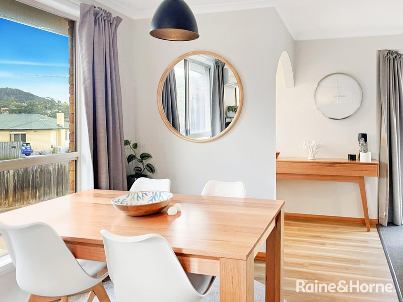 Photo - 1/61 Bass Street, Warrane TAS 7018 - Image 5