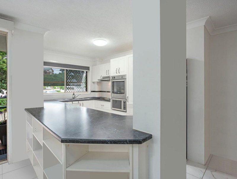 Photo - 1/61 Bauer Street, Southport QLD 4215 - Image 3