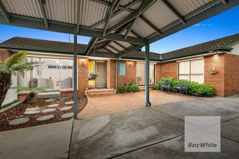 Photo - 161 Broadhurst Avenue, Reservoir VIC 3073 - Image 2