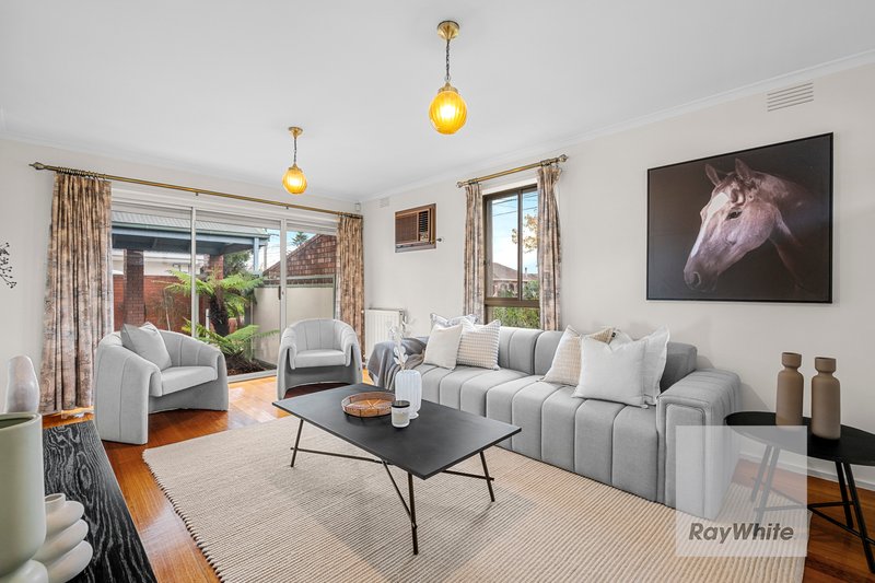 Photo - 161 Broadhurst Avenue, Reservoir VIC 3073 - Image 5
