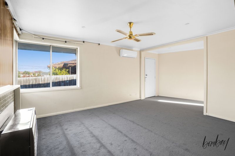 Photo - 161 Darebin Drive, Lalor VIC 3075 - Image 7