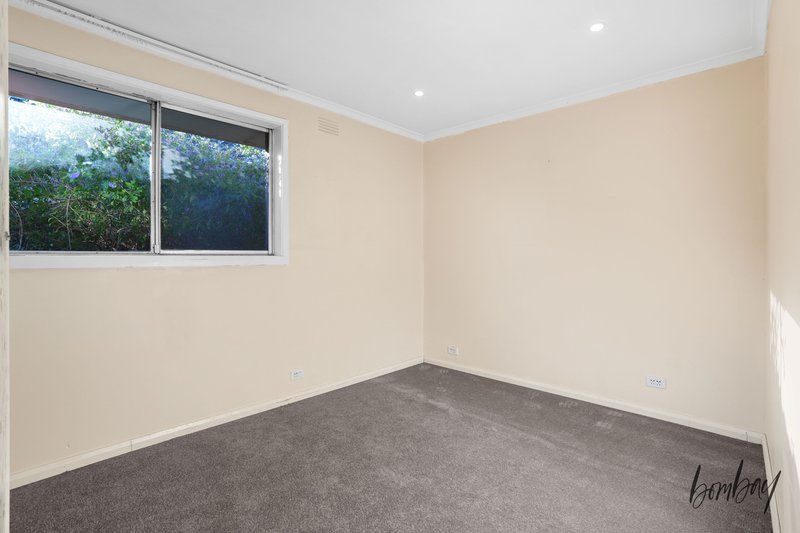 Photo - 161 Darebin Drive, Lalor VIC 3075 - Image 9