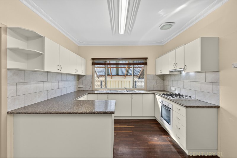 Photo - 161 Gibbs Street, East Cannington WA 6107 - Image 2