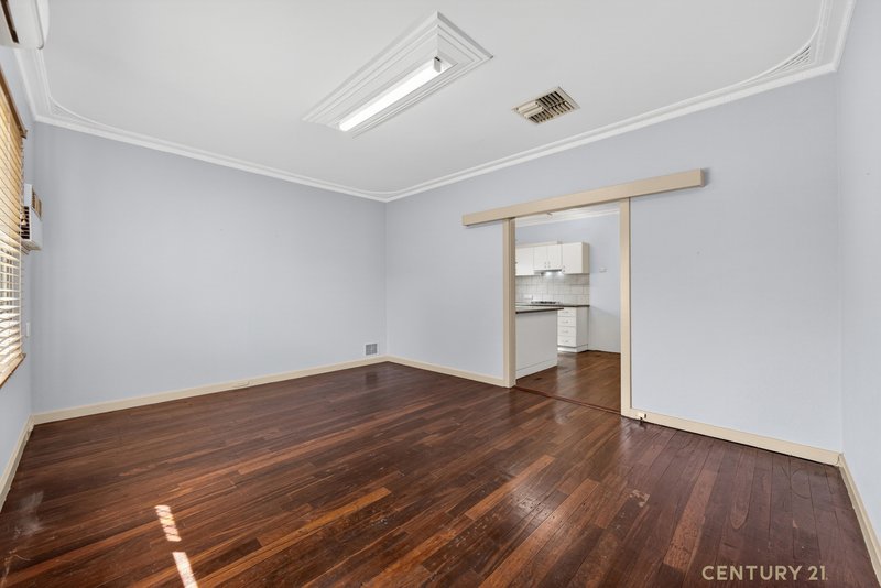 Photo - 161 Gibbs Street, East Cannington WA 6107 - Image 6