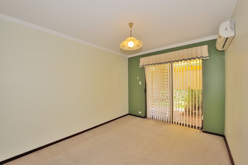 Photo - 1/61 Gloucester Crescent, Shoalwater WA 6169 - Image 4